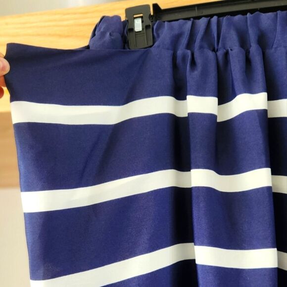 BCBGeneration Navy and White Striped Skirt - Picture 2 of 6